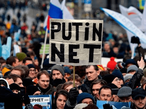A photo of people protesting Internet surveillance in Russia.