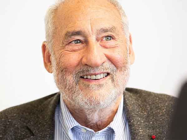 Ferenc Laczó Interviews Joseph Stiglitz for RevDem (Budapest)